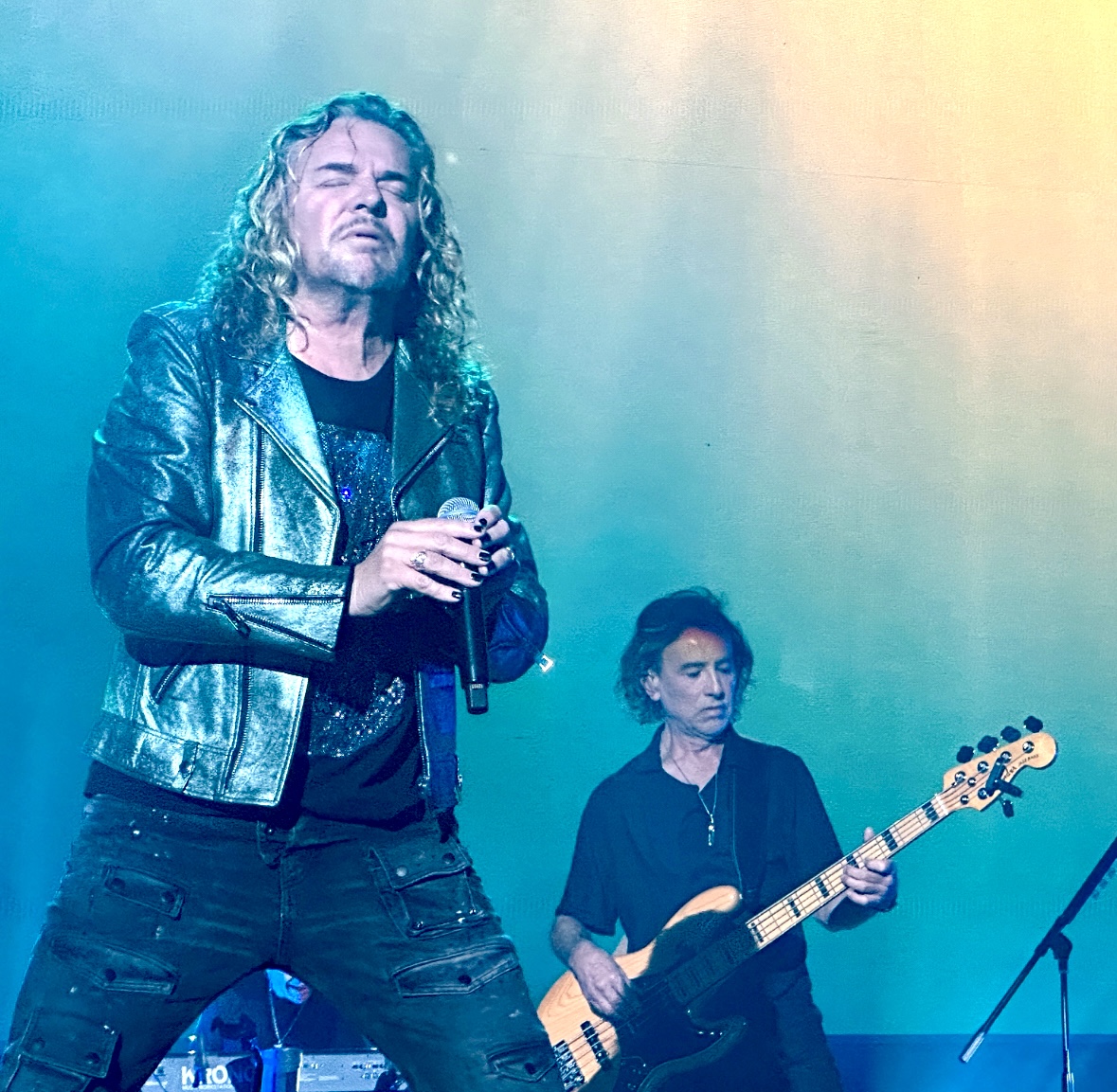 MANÁ — Maná performing in Denver, 2023